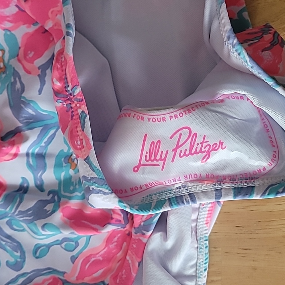 Lilly Pulitzer Dalhia One-Piece Swimsuit in Multi Beachside Haven Swim - Picture 7 of 10